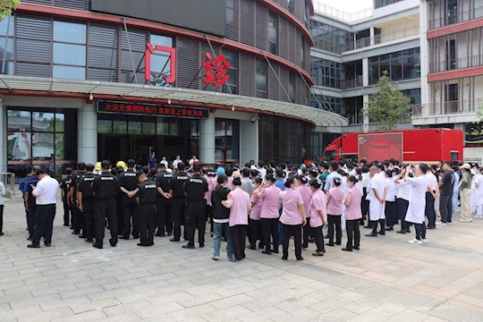 田东县中医医院成功举办2025年第一轮消防演练